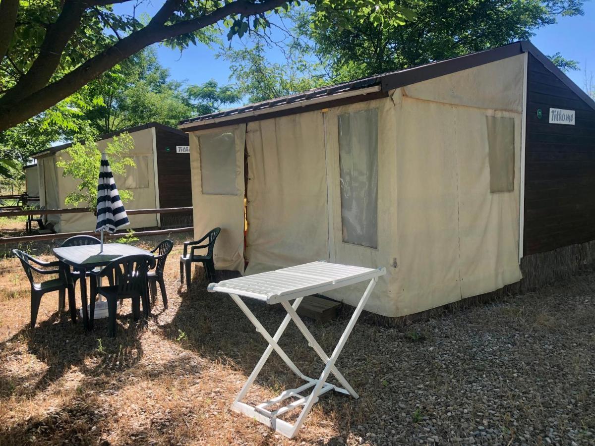 Camping Paradis Family Les Rives De L'Herault جيغناك المظهر الخارجي الصورة