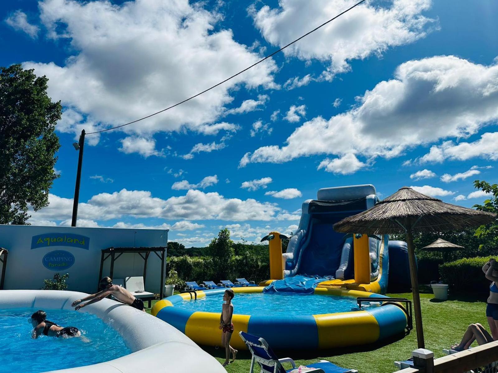 Camping Paradis Family Les Rives De L'Herault جيغناك المظهر الخارجي الصورة