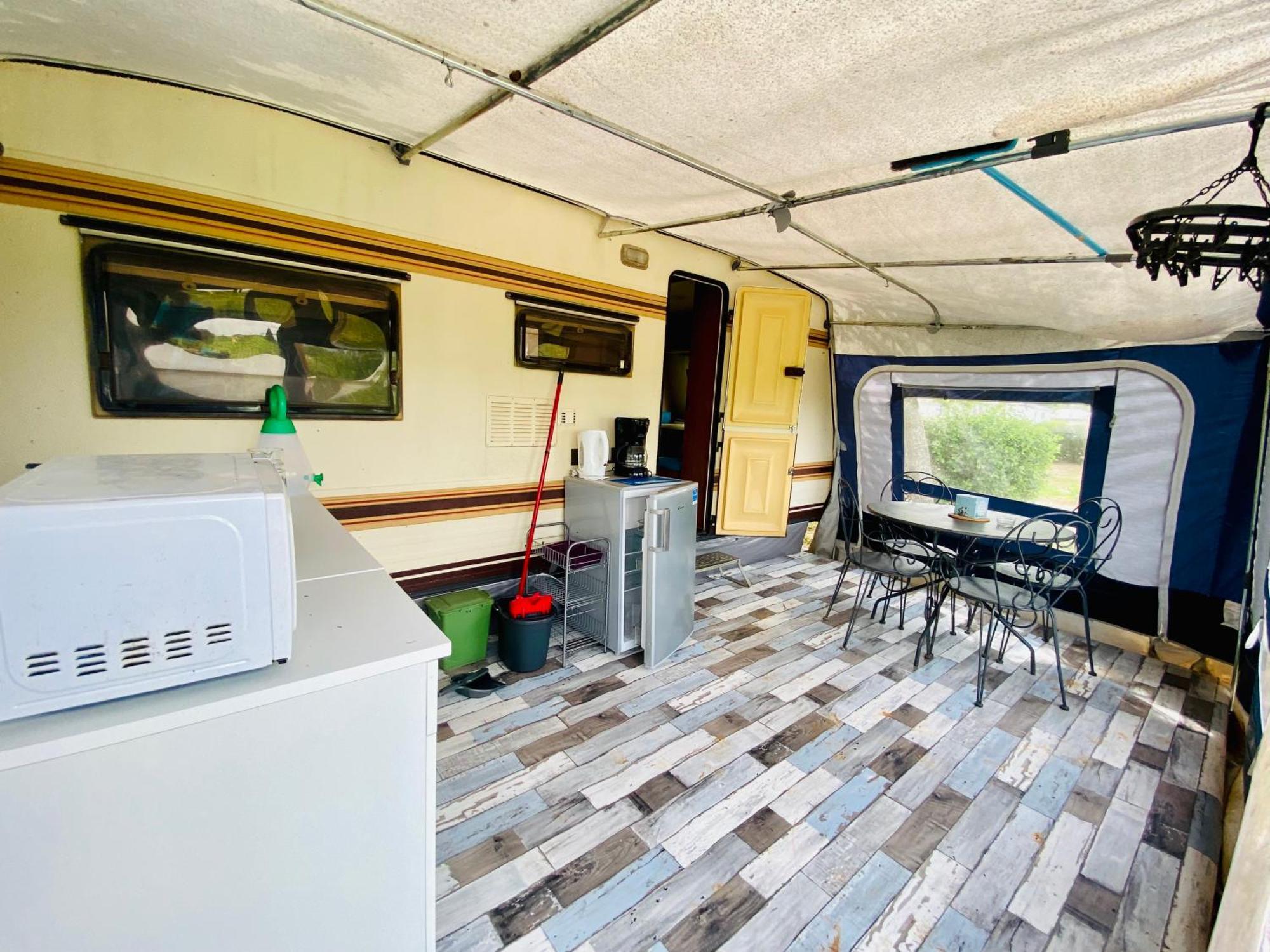 Camping Paradis Family Les Rives De L'Herault جيغناك المظهر الخارجي الصورة
